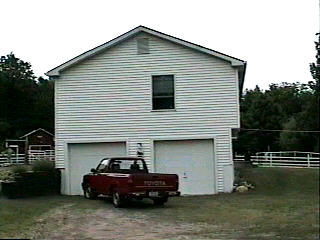 Building photograph for 71 SANFORD LN